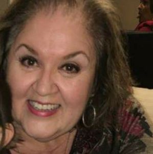 Meet your Posher, Cynthia